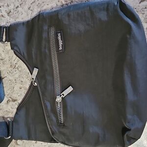 BAGGALLINI GRAY COHORT CROSSBODY BAG